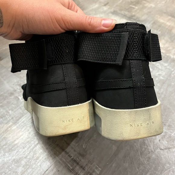 Nike Fear of God Raid - Picture 3 of 3